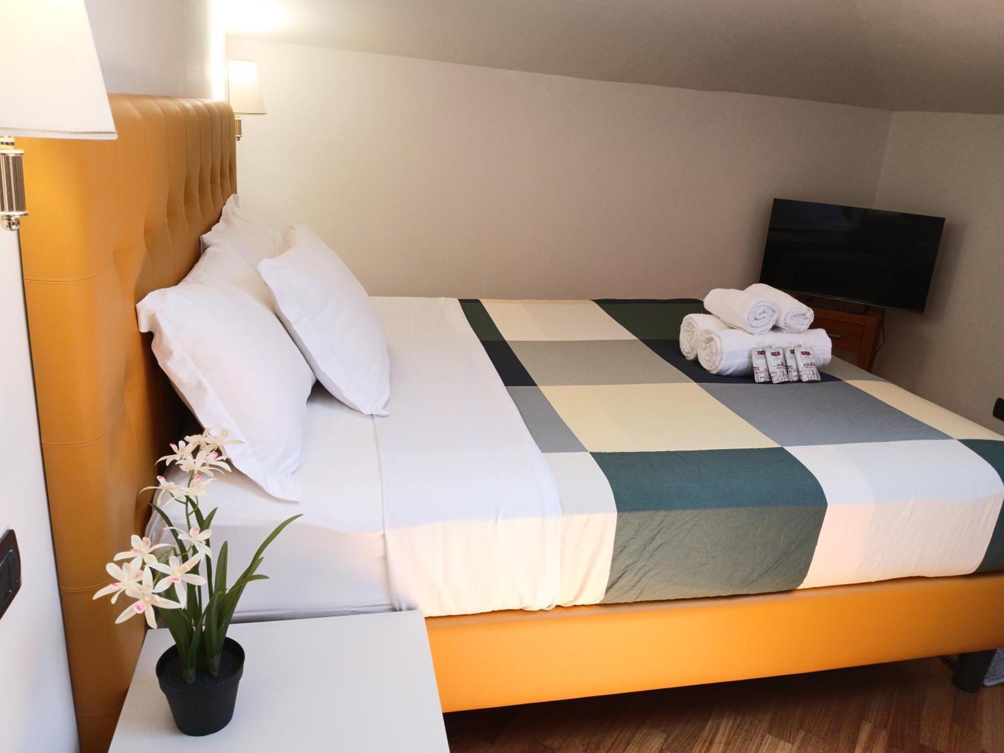 Attic Garden Hotel โรม ภายนอก รูปภาพ